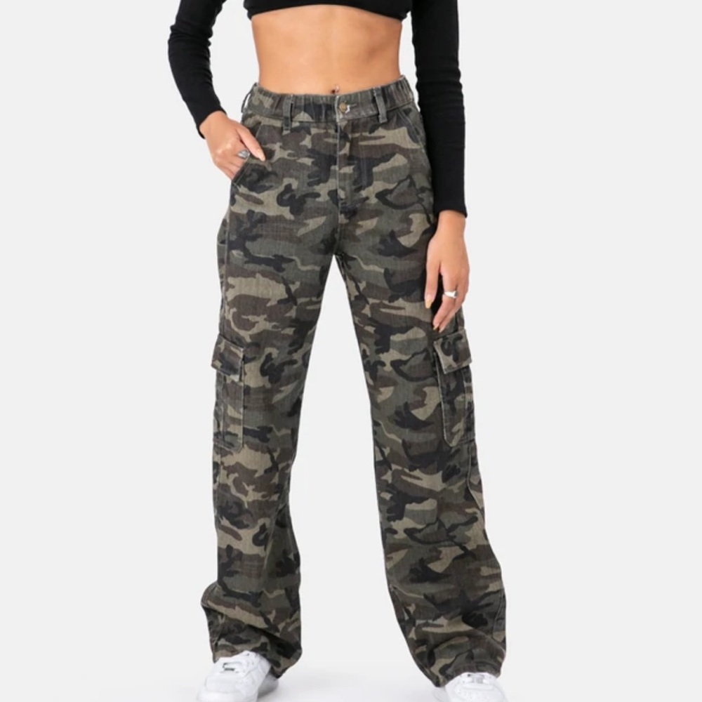 Adika camo pants